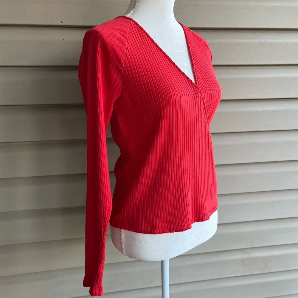 •Universal Thread• Ribbed Knit Surplice Top - Size Large - Picture 5 of 8